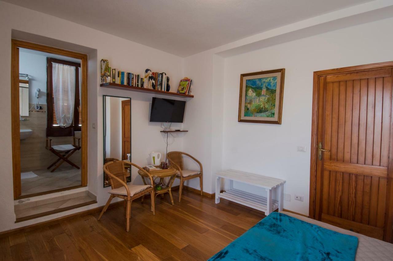 Bed and Breakfast La Chicca Di Francesca Санта-Тереза-Галлура Экстерьер фото